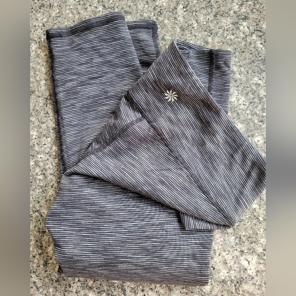 Athleta Grays Size S Small Below Knee Striped Leggings Workout Activewear